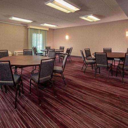 Courtyard By Marriott Rockville Luaran gambar