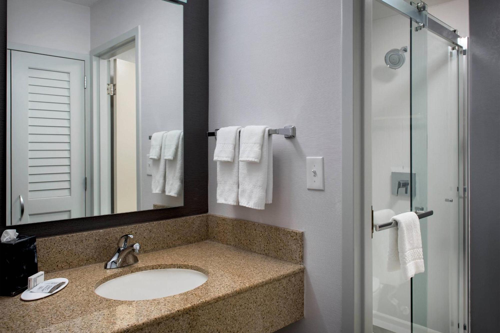 Courtyard By Marriott Rockville Luaran gambar