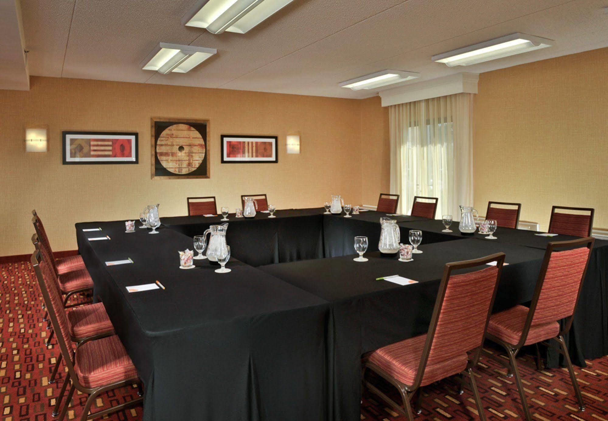 Courtyard By Marriott Rockville Luaran gambar
